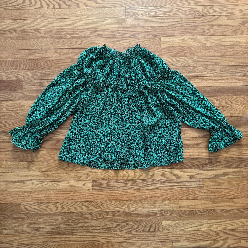 Who What Wear Green Floral Blouse
